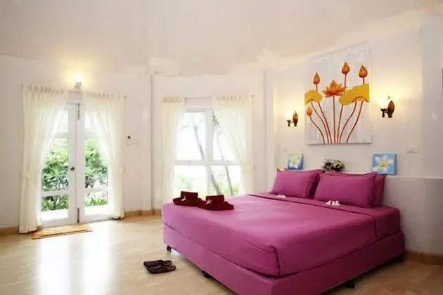 Beach front deluxe cottage
