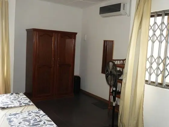 Ev, 4 Yatak Odası, Sıcak Su Havuzu