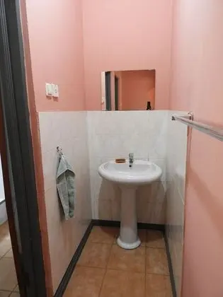 Ev, 4 Yatak Odası, Sıcak Su Havuzu