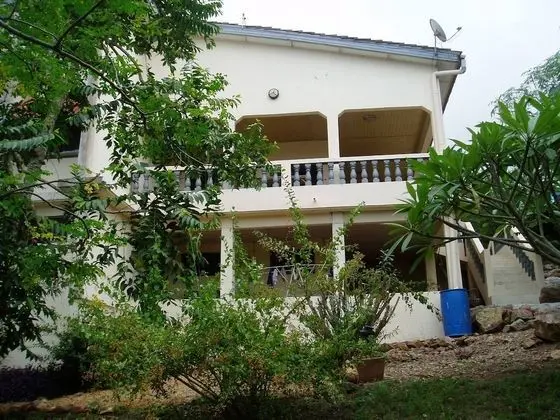 Ev, 4 Yatak Odası, Sıcak Su Havuzu