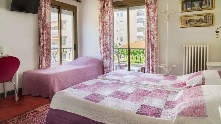 Üç Kişilik Oda, Balkon
