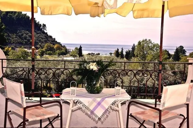 Stüdyo, Deniz Manzaralı (for 3)