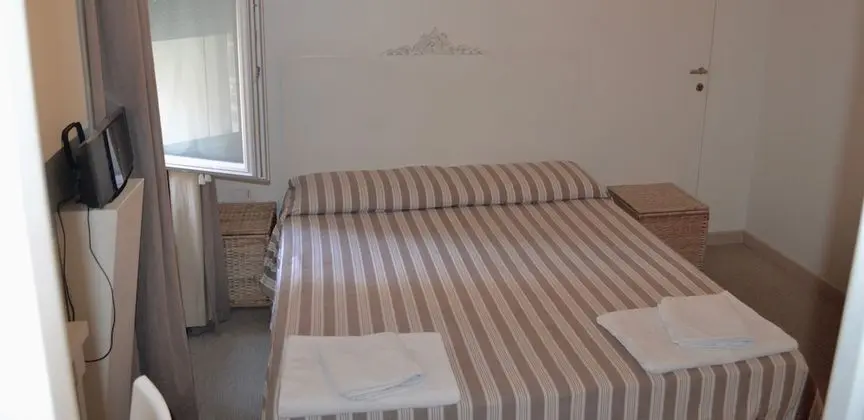 Tek Büyük Yataklı Oda, 1 Yatak Odası