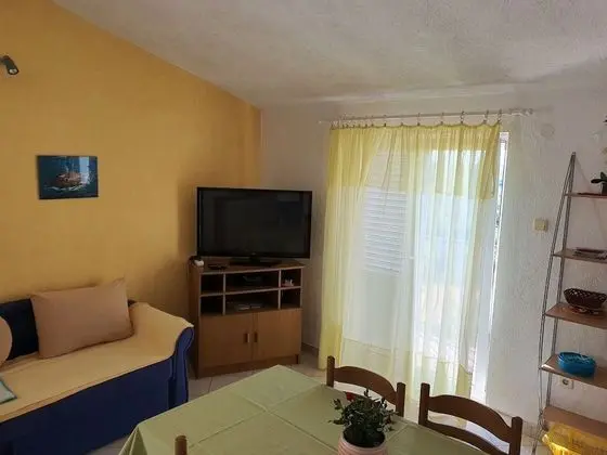 Apart Daire (Nina - free private parking - A2(2+2))