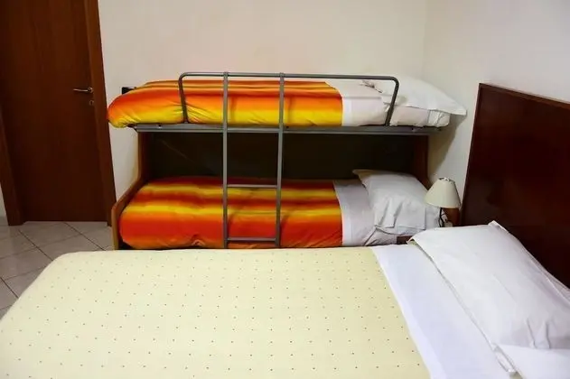 Stüdyo (4 People)