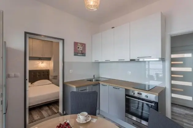 Apart Daire (Nina - sea view family apartments - A)