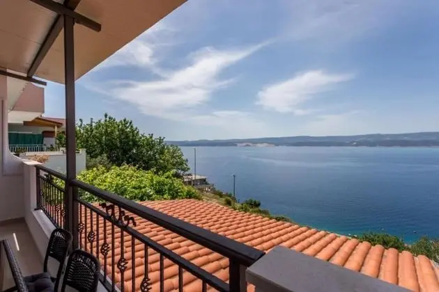 Apart Daire (Nina - sea view family apartments - A)
