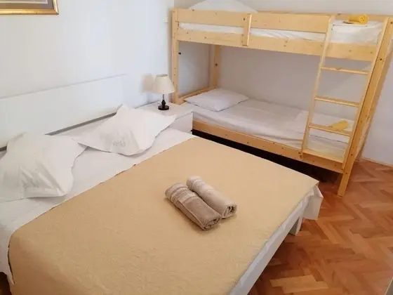 Apart Daire (Nina - sea view family apartments - A)