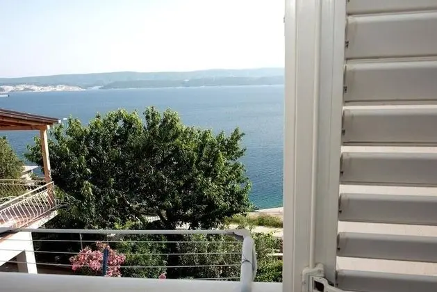 Apart Daire (Nina - sea view family apartments - A)