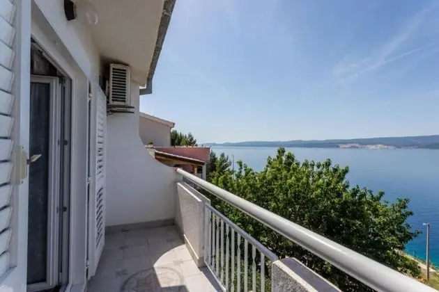 Apart Daire (Nina - sea view family apartments - A)
