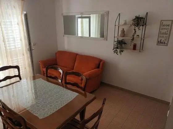 Apart Daire (Nina - sea view family apartments - A)