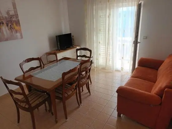 Apart Daire (Nina - sea view family apartments - A)