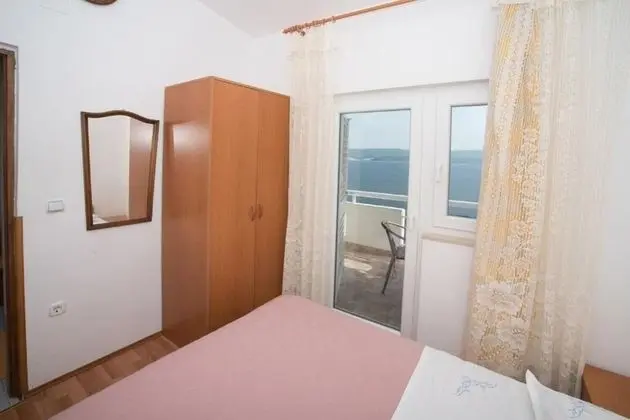 Apart Daire (Nina - sea view family apartments - A)