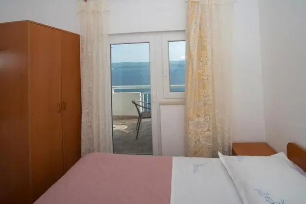 Apart Daire (Nina - sea view family apartments - A)