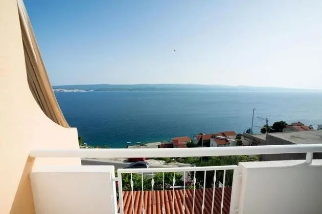 Apart Daire (Nina - sea view family apartments - A)
