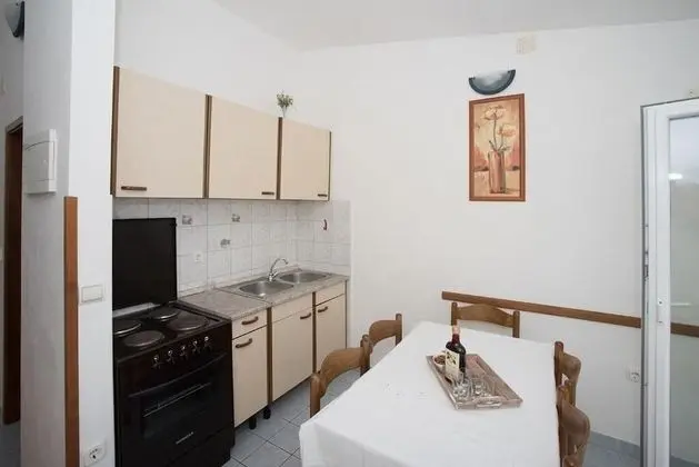 Apart Daire (Nina - sea view family apartments - A)
