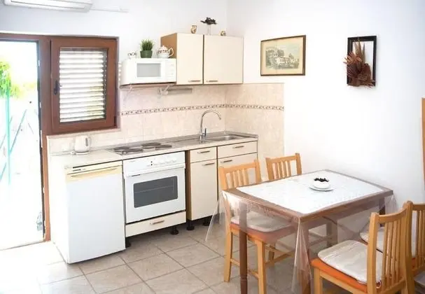 Stüdyo (Nina - sea view family apartments - S)
