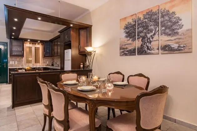 Villa, 6 Yatak Odası, Kişiye Özel Havuzlu