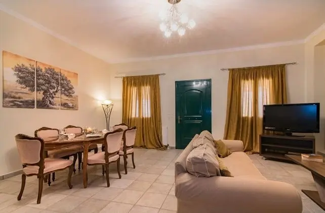 Villa, 6 Yatak Odası, Kişiye Özel Havuzlu