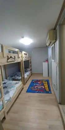 Ortak Ranzalı Oda, Sadece erkekler için (6 person)