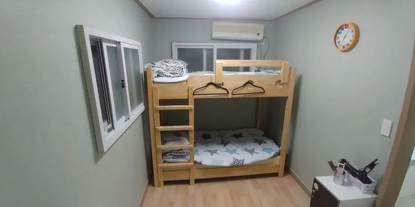 Ortak Ranzalı Oda, Sadece kadınlar için (2 person)