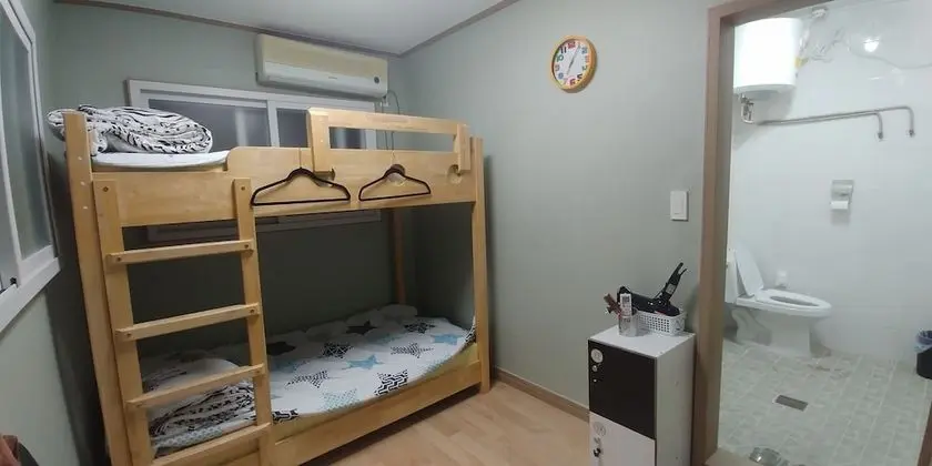Ortak Ranzalı Oda, Sadece kadınlar için (2 person)