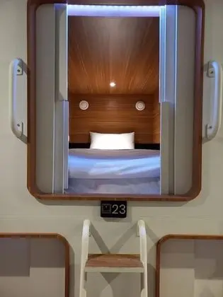 Standard Tek Kişilik Oda, Sadece erkekler için, Sigara İçilmez