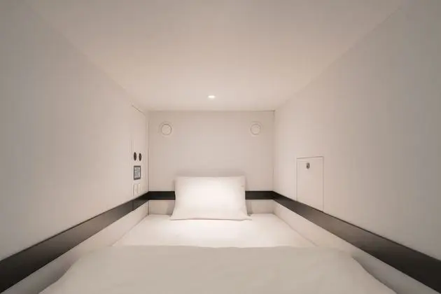 Standard Tek Kişilik Oda, Sadece erkekler için, Sigara İçilmez