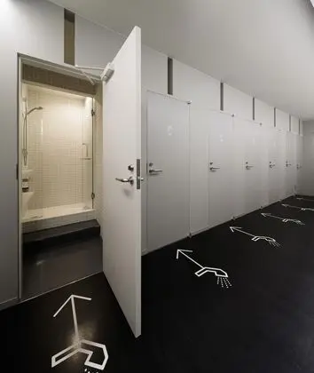 Tek Kişilik Oda, Sadece kadınlar için, Sigara İçilmez (Capsule Room)