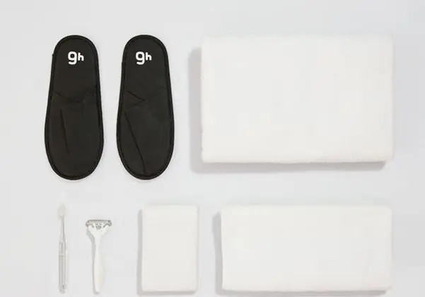 Tek Kişilik Oda, Sadece kadınlar için, Sigara İçilmez (Two Capsules, Sleep Report)