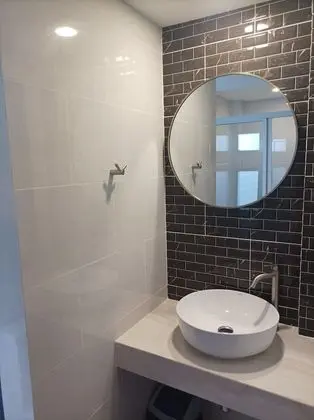 Basic Tek Büyük Yataklı Oda