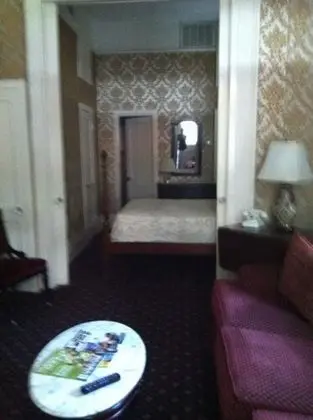 1 Bedroom Suite