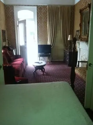 1 Bedroom Suite