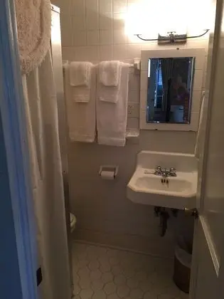 1 Bedroom Suite