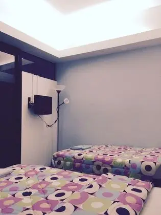 Male Dormitory with Shared Bathroom
