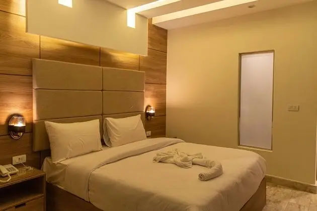 Single Room with Balcony, Pyramids view