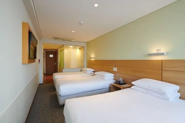 [Mini Bar PKG] Family Twin + Mini Bar Basket (Beer included)