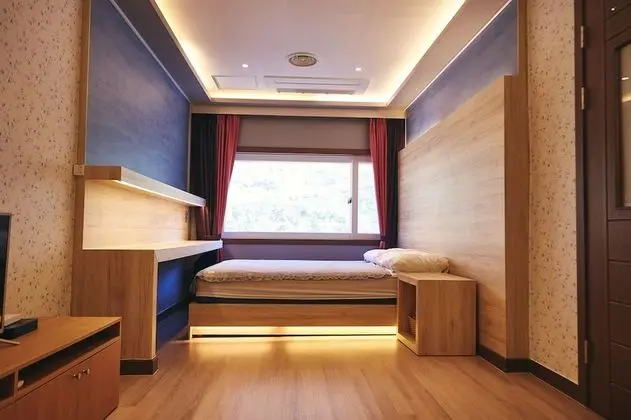 Süit (Stone, No kitchenette&BBQ grill)