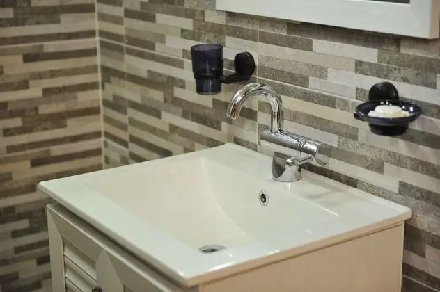 Süit (Stone, No kitchenette&BBQ grill)