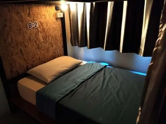 Bunk Bed in Mixed Dormitory Room