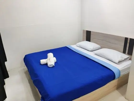 Tek Büyük Yataklı Oda, Ortak Banyo
