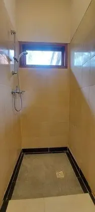 5 Bedrooms Villa with Private Pool
