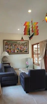 5 Bedrooms Villa with Private Pool