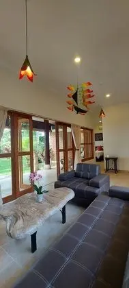 5 Bedrooms Villa with Private Pool