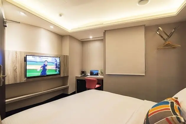 Deluxe Tek Büyük Yataklı Oda