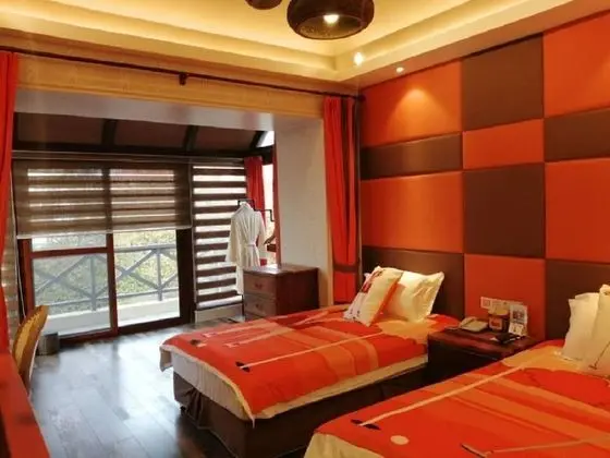Design Tek Büyük veya İki Ayrı Yataklı Oda