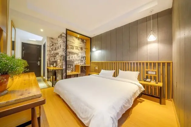 Standard Tek Büyük Yataklı Oda