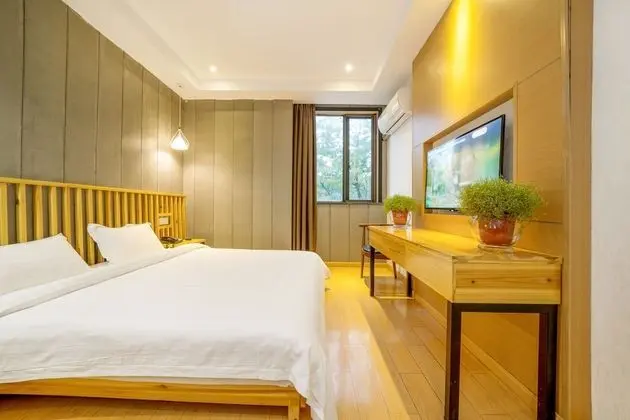 Standard Tek Büyük Yataklı Oda