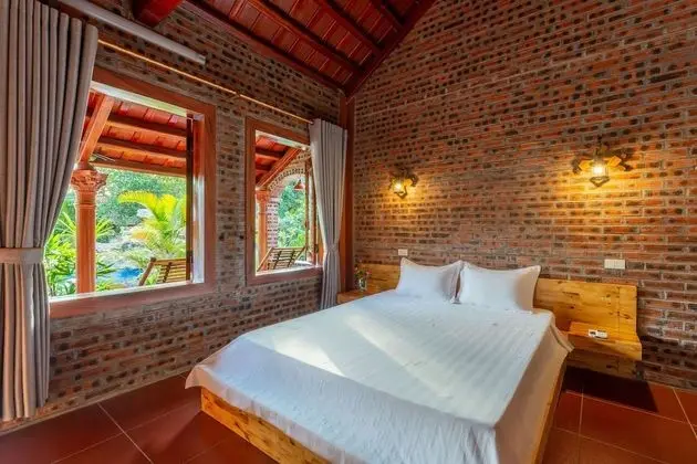 Deluxe Bungalov, Havuz Manzaralı