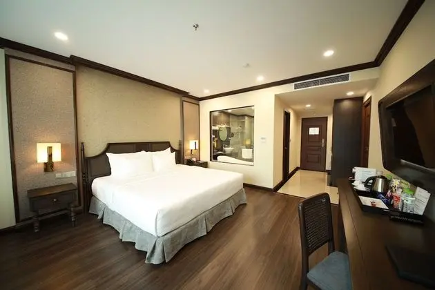 Deluxe Tek Büyük Yataklı Oda, Balkon (Grand, Indochine Wing)